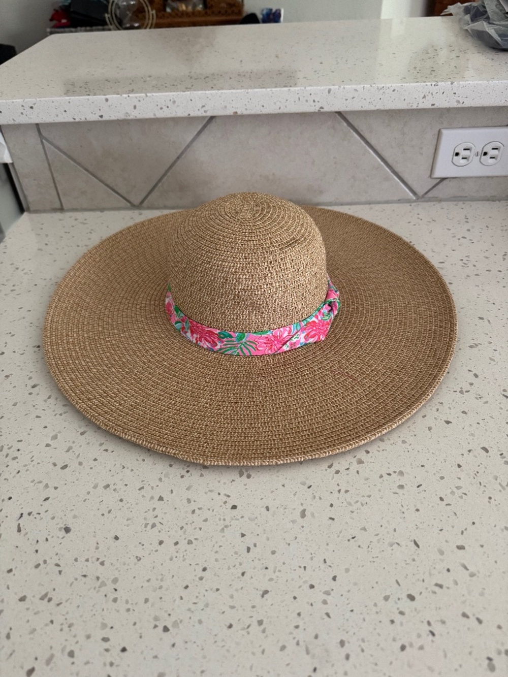 NWT Lilly Pulitzer Journey to the Jungle Straw Hat With Floppy Wide Brim